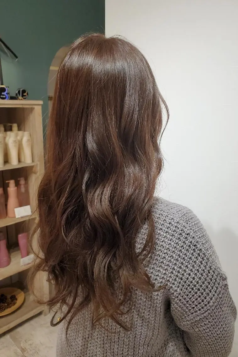 ロング カラー アッシュ 透明感カラー ラベンダーカラー ラベンダーアッシュ 北九州美容室 🕊️わかな✂︎のヘアスタイル