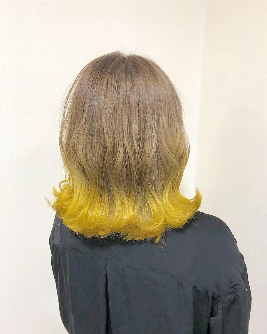 ミディアム ヤマグチ ヒカルのヘアスタイル