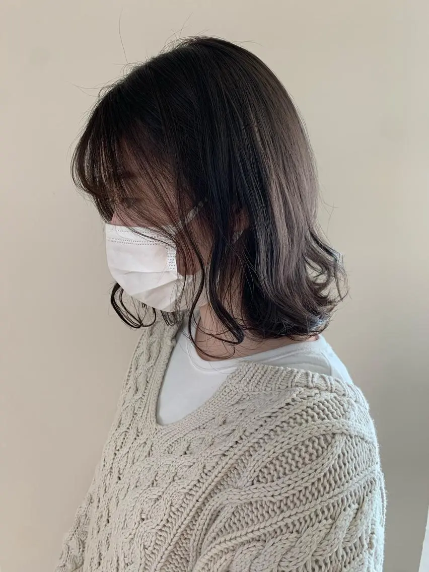 ミディアム カラー カット ヘアカラー トリートメント 顔まわりカット✄ ベージュカラー🧸のヘアスタイル