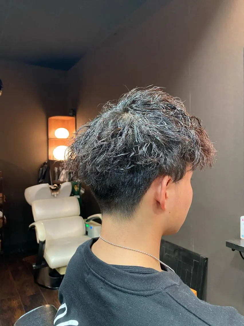 パーマ メンズ メンズサロン AXLのヘアスタイル