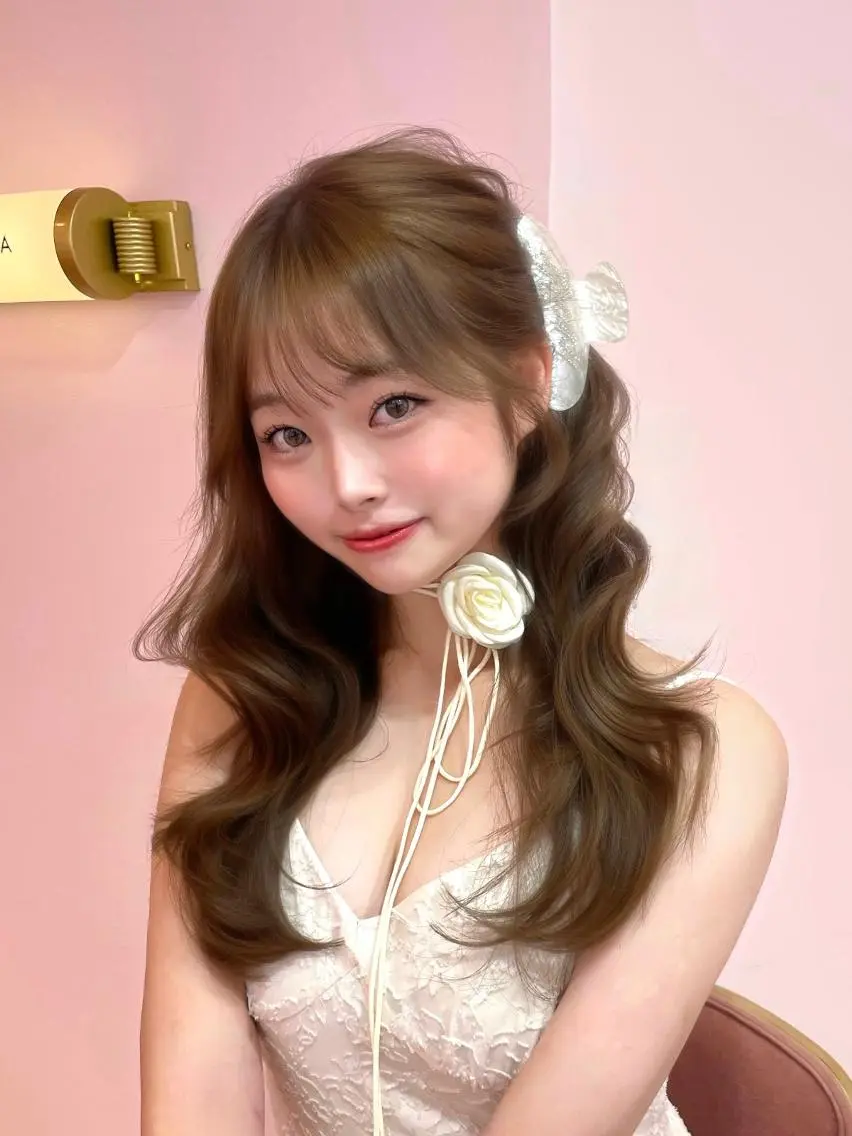 ロング カラー ベージュカラー ブリーチ 透明感カラー ブリーチなしカラー オリーブカラー カット ヘアカラー トリートメント 渋谷/韓国ヘア/ 顔まわり♡Ayakaのヘアスタイル