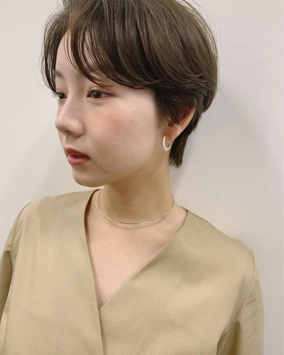 ショート カラー パーマ ヘアアレンジ ハンサムショート ショートヘア 小顔カット カット ヘアセット 松田 亮葉のヘアスタイル