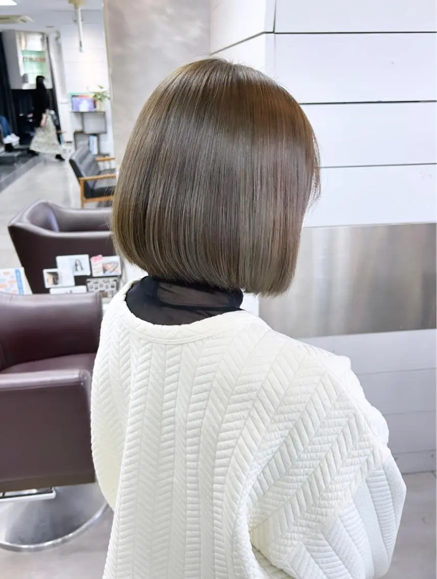 ショート カット ヘアカラー 🫧艶髪カラー🫧 森本くるみのヘアスタイル