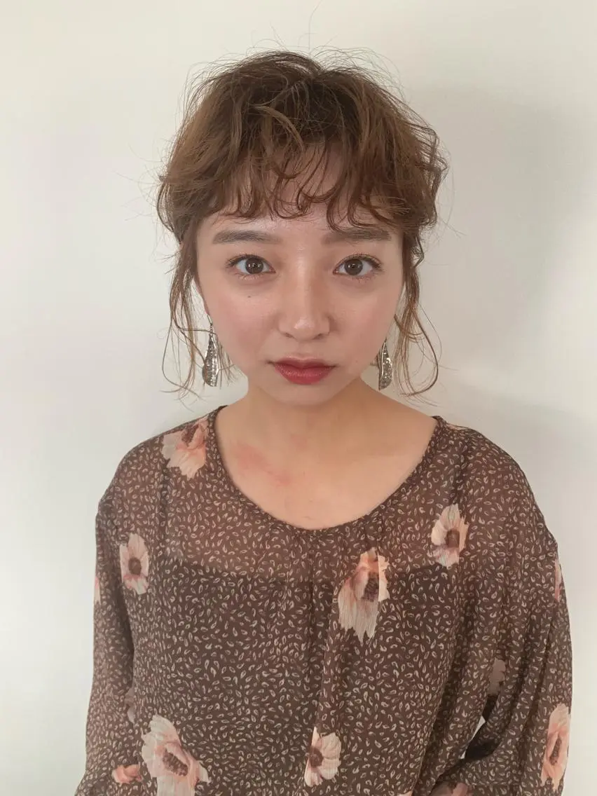 ミディアム ヘアアレンジ 馴染ませNo.1🧃 エクステ・アレンジのヘアスタイル