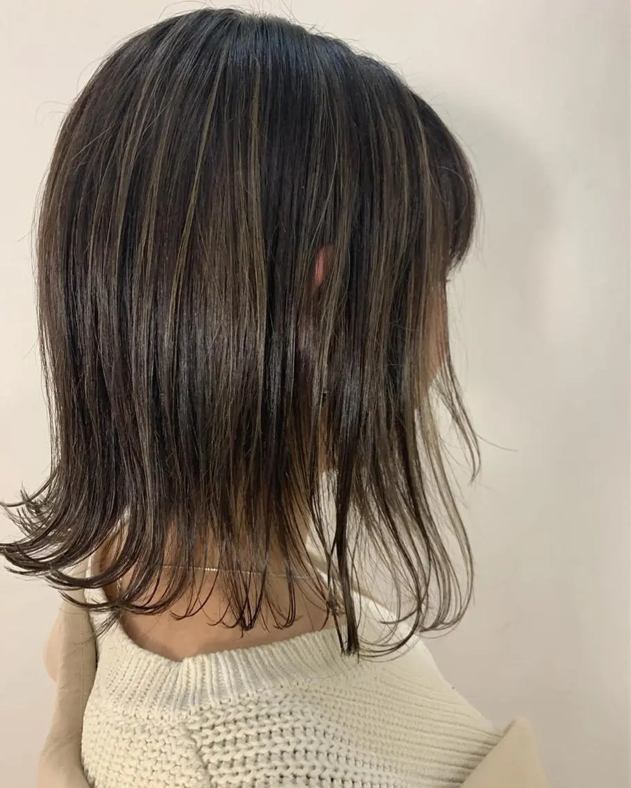 ショート カラー レイヤーカット 西村あきやのヘアスタイル