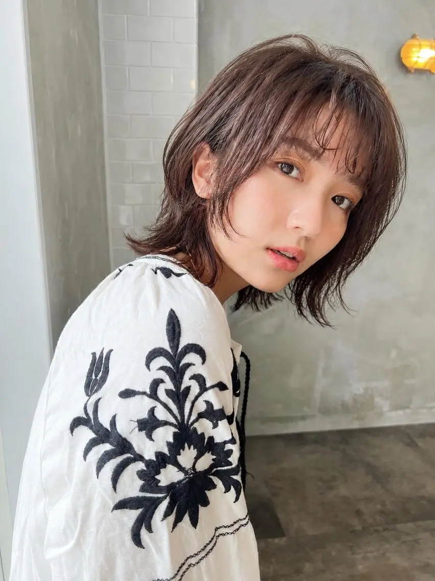 カラー ブラウンカラー パープルブラウン カット ヘアカラー LoRE hairのヘアスタイル