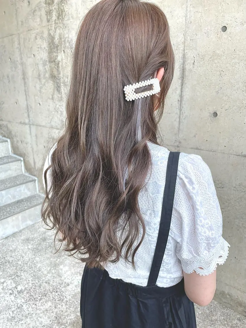 ロング カラー 日高 香織のヘアスタイル