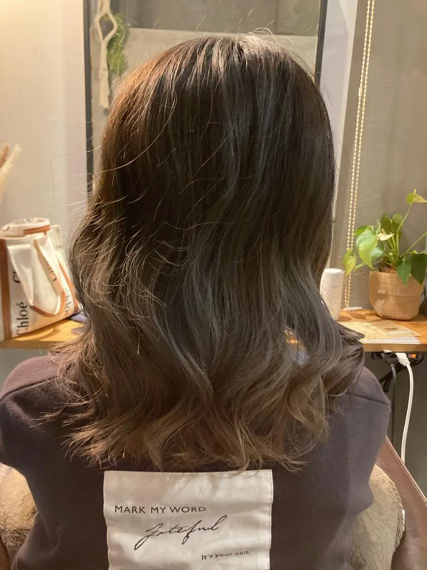 ミディアム カラー 大方 いくみのヘアスタイル