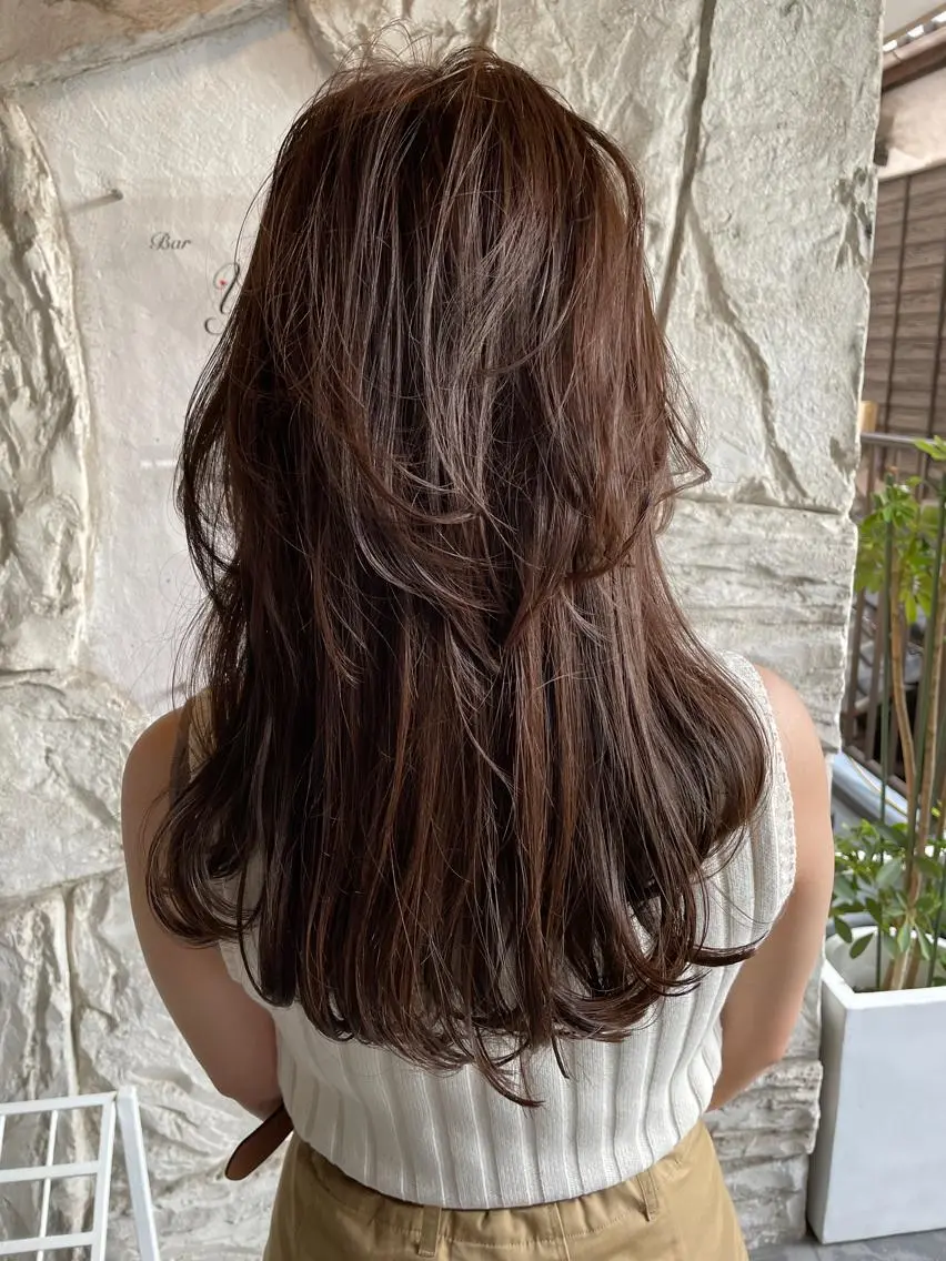 ロング カラー アッシュ ラベンダーカラー ラベンダーアッシュ レイヤーカット カット ヘアカラー トリートメント 末石 智のヘアスタイル