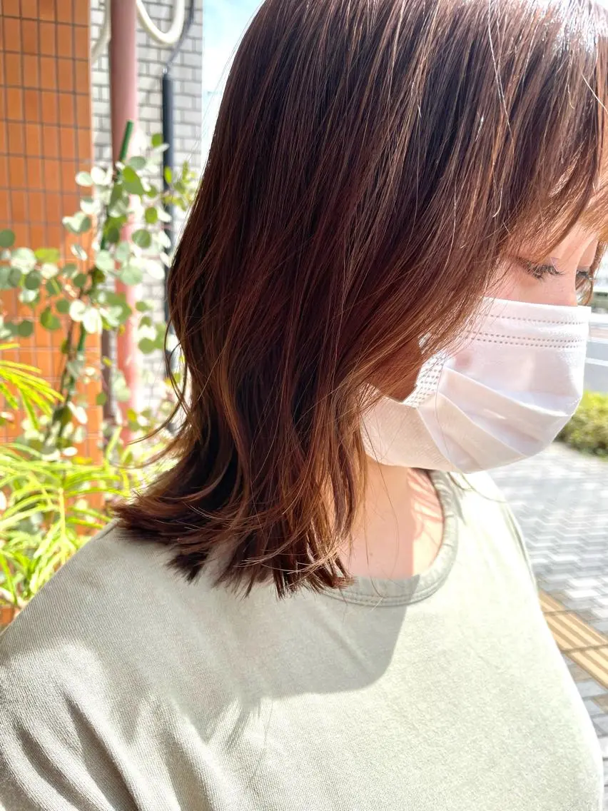 ミディアム レイヤーカット 外ハネヘア Era Hatsuneのヘアスタイル