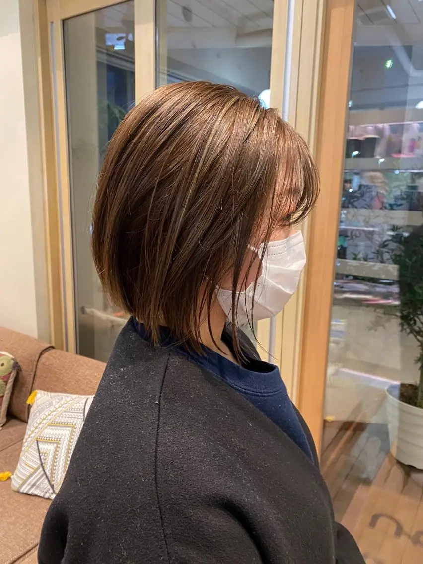 ショート カラー 透明感カラー ハイライトカラー ボブ ハイライト カット ヘアカラー ハマベ イクト FLORENのヘアスタイル