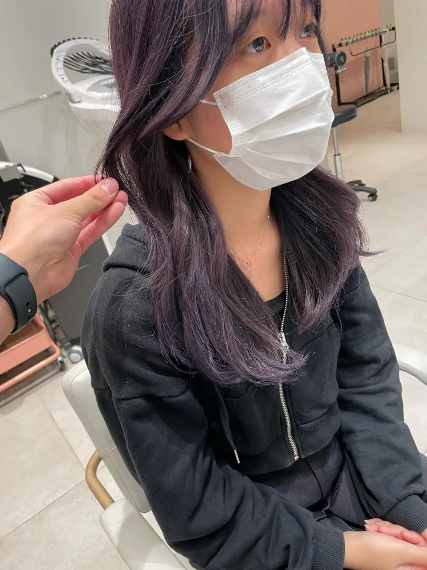 ロング カラー カット ヘアカラー トリートメント レイヤーカット/透明 感カラー🐬永井瑠栞のヘアスタイル
