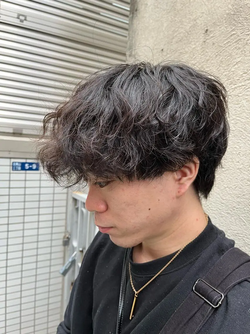 ミディアム パーマ メンズ 🏆メンズヘア特化 🥇代表りんぺーのヘアスタイル