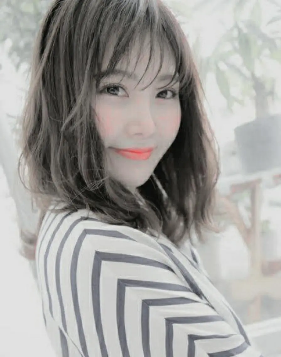 ミディアム カラー ✂️✂️徳　田✂️ ✂️のヘアスタイル