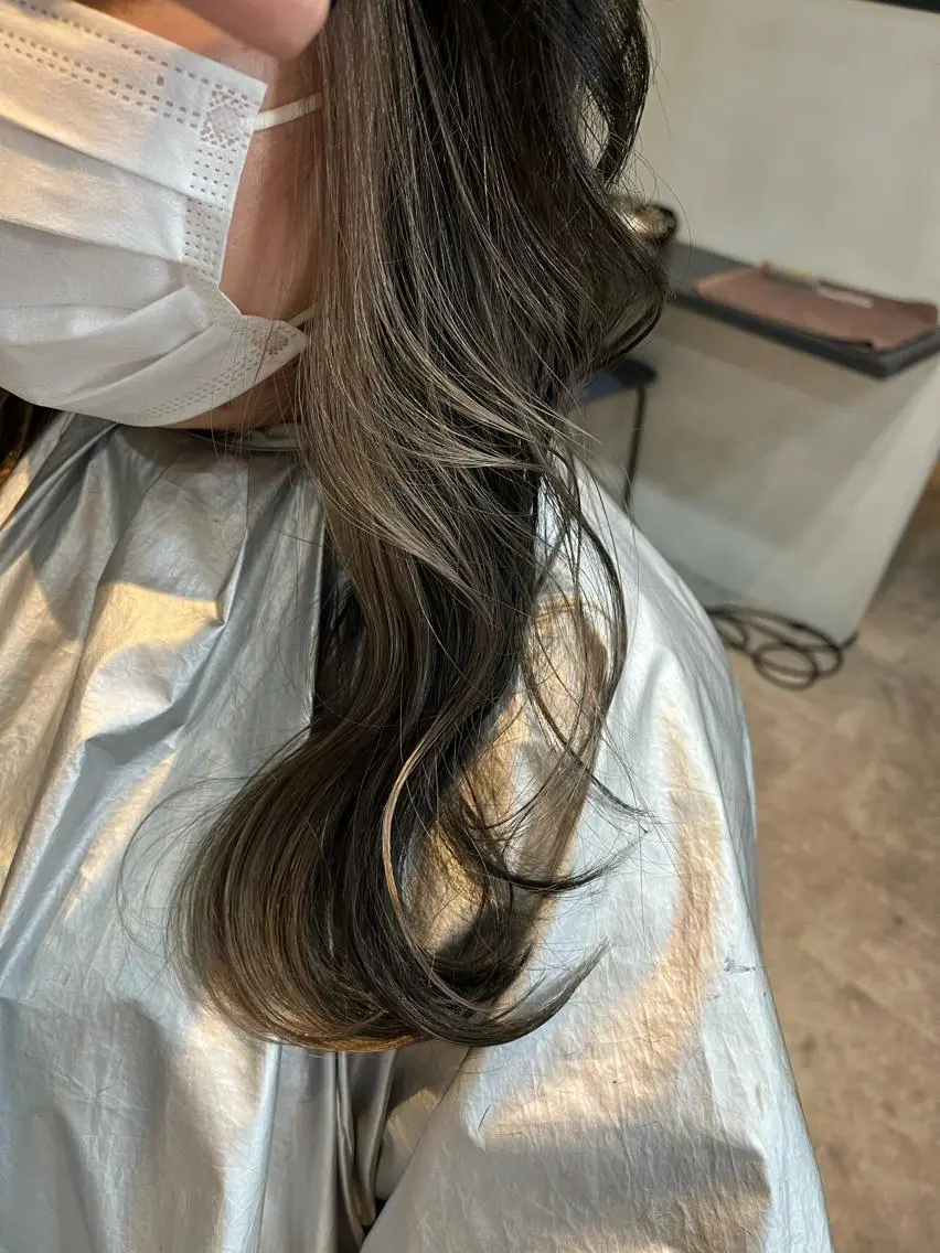 ロング カット ヘアカラー トリートメント 山本 みきのヘアスタイル
