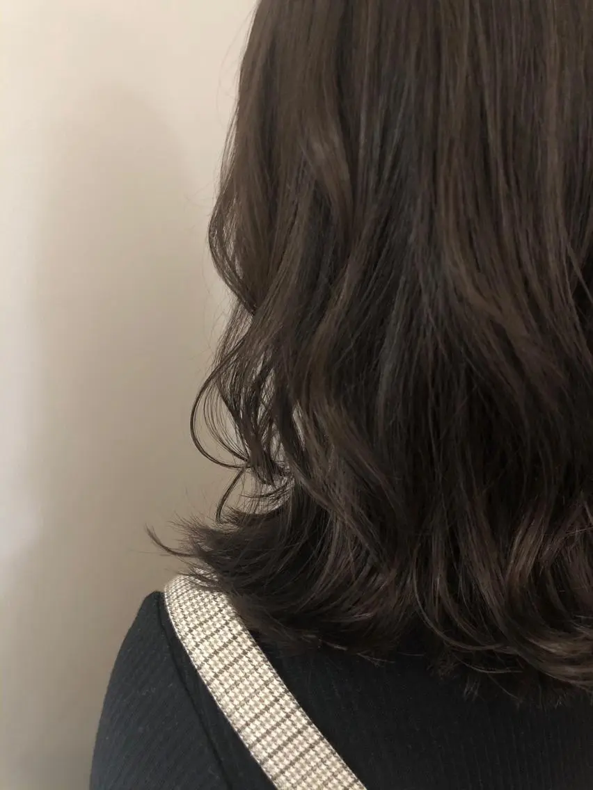 ミディアム カラー カット ヘアカラー トリートメント 韓国hair ·͜· watanabeのヘアスタイル