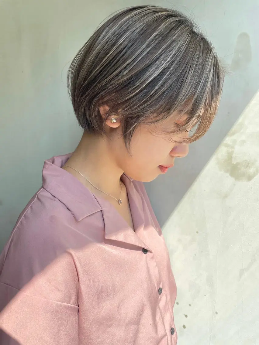 ショート カラー 瓜谷 亮磨のヘアスタイル