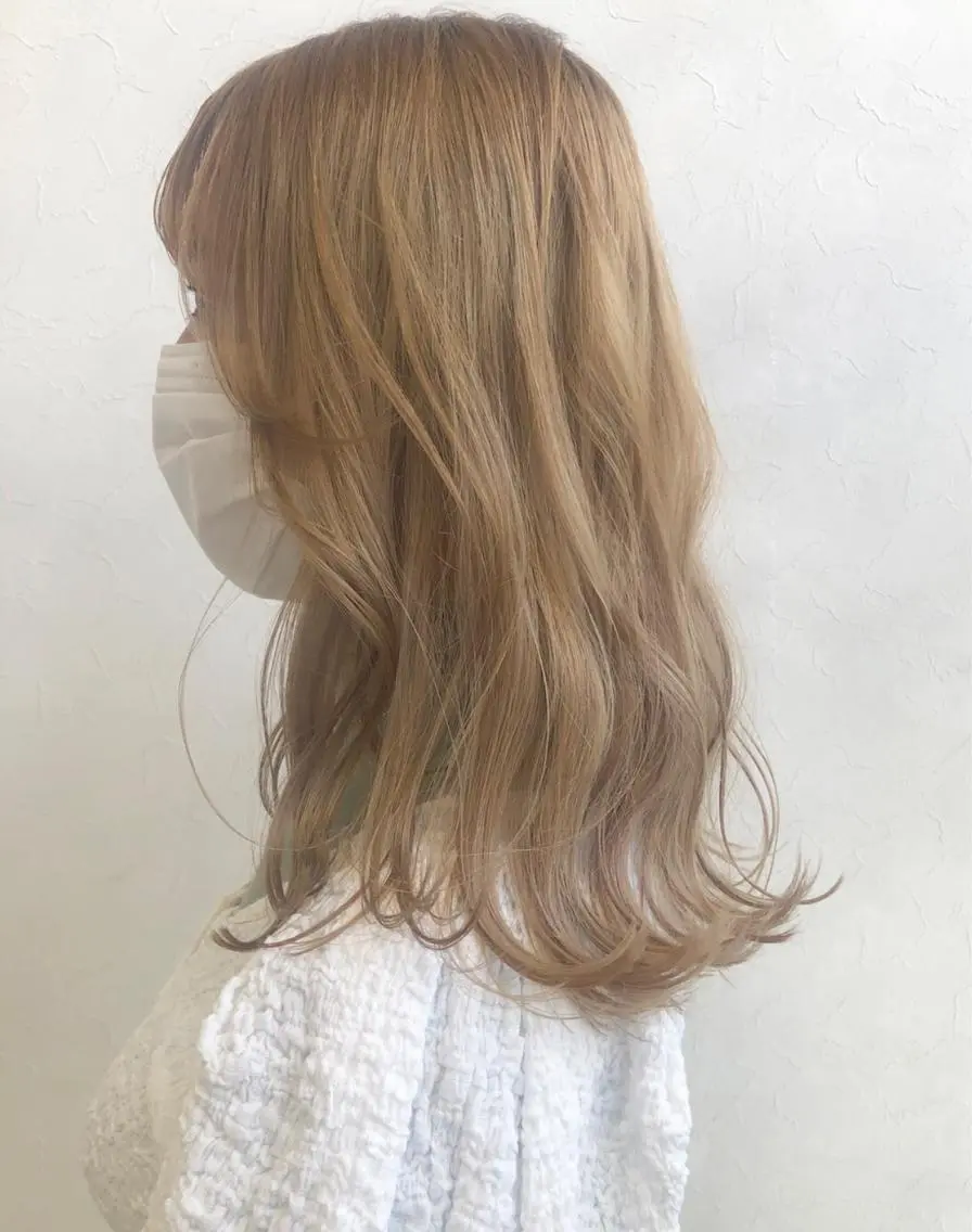 セミロング カラー nakahara madokaのヘアスタイル