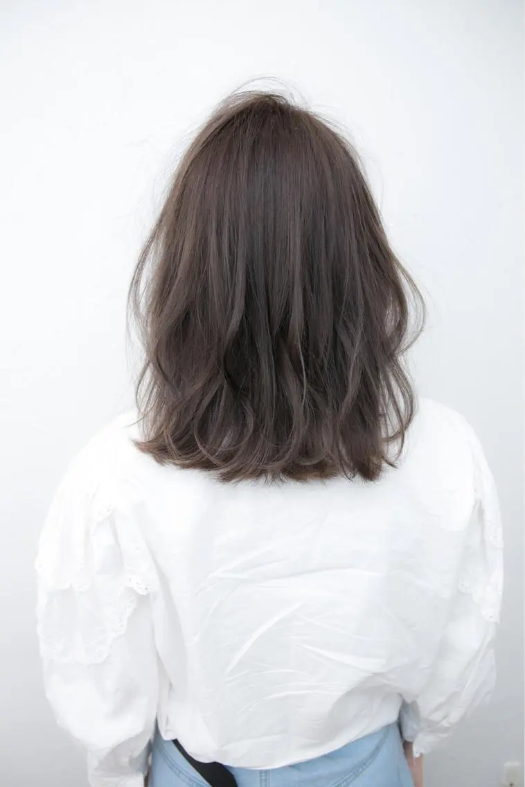 ミディアム カラー グレージュ カット パーマ AI 高田馬場店のヘアスタイル