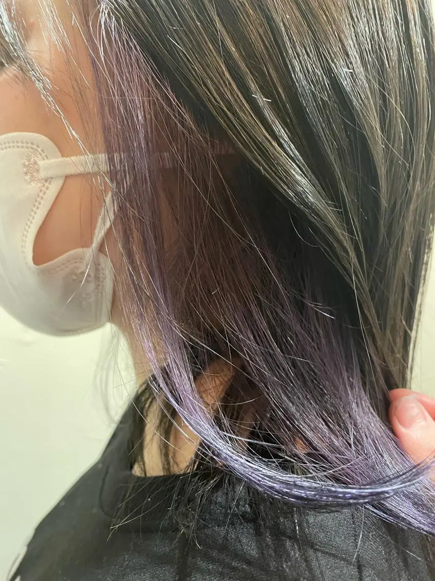 カラー ブリーチ イヤリングカラー 隅内 桃香のヘアスタイル