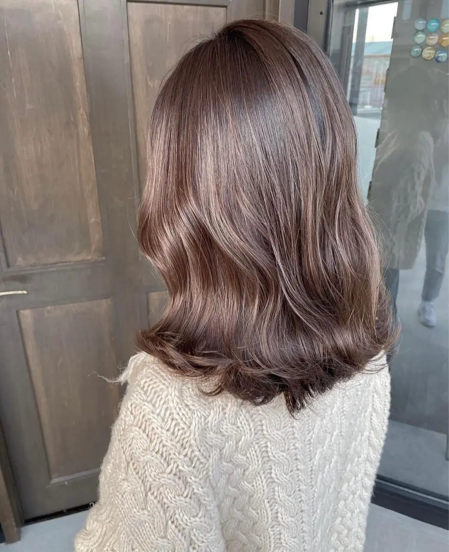 ミディアム ハイライト ヘアカラー 透明感🤍色気カラー /maiのヘアスタイル