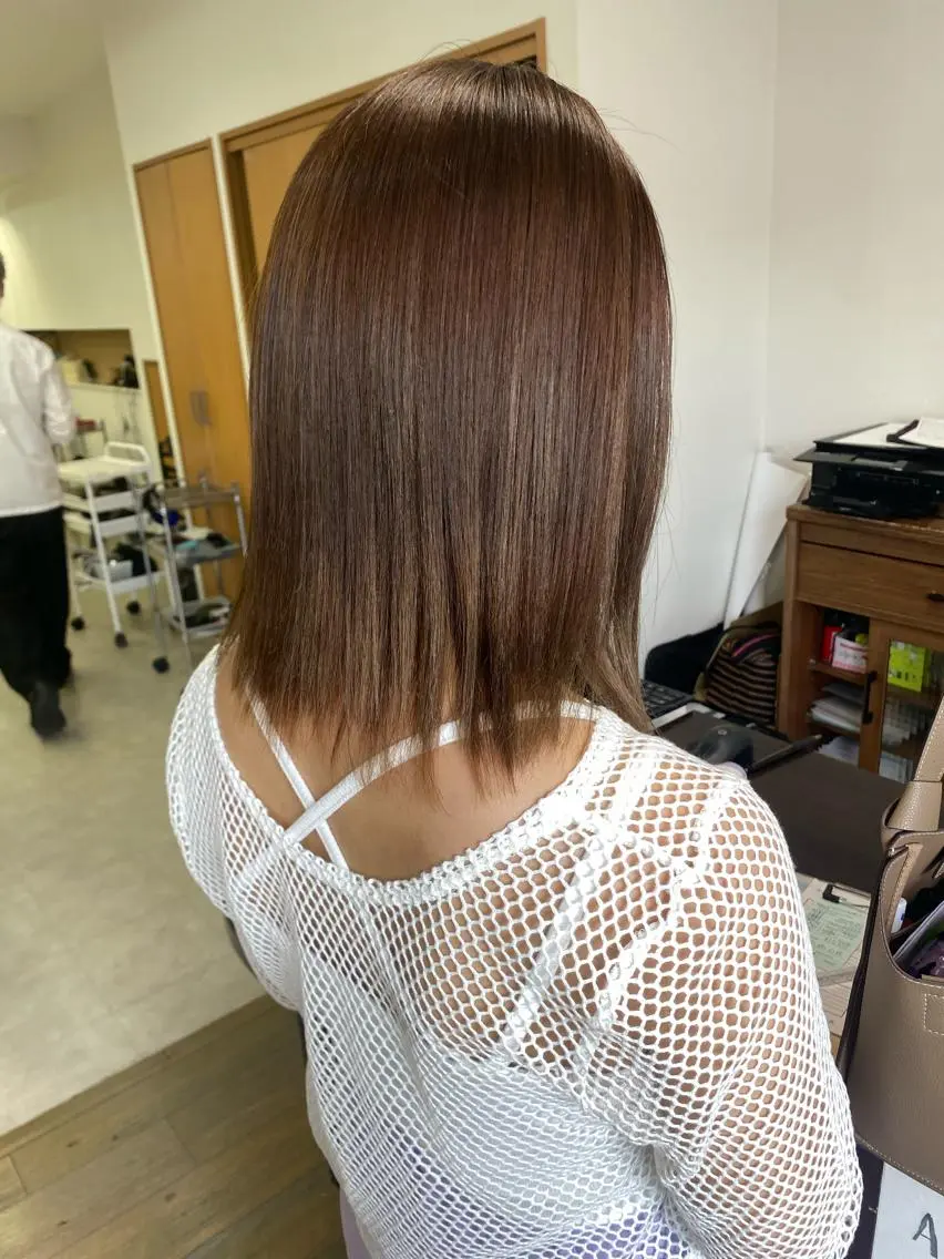 ミディアム カット 縮毛矯正 トリートメント ブリーチカラー🫧 森　凪沙のヘアスタイル