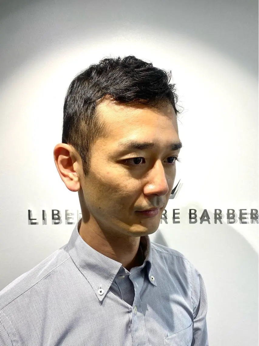 ショート メンズ ビジネス フェードカット モヒカン マッシュ メンズショート カット HANA ハナのヘアスタイル
