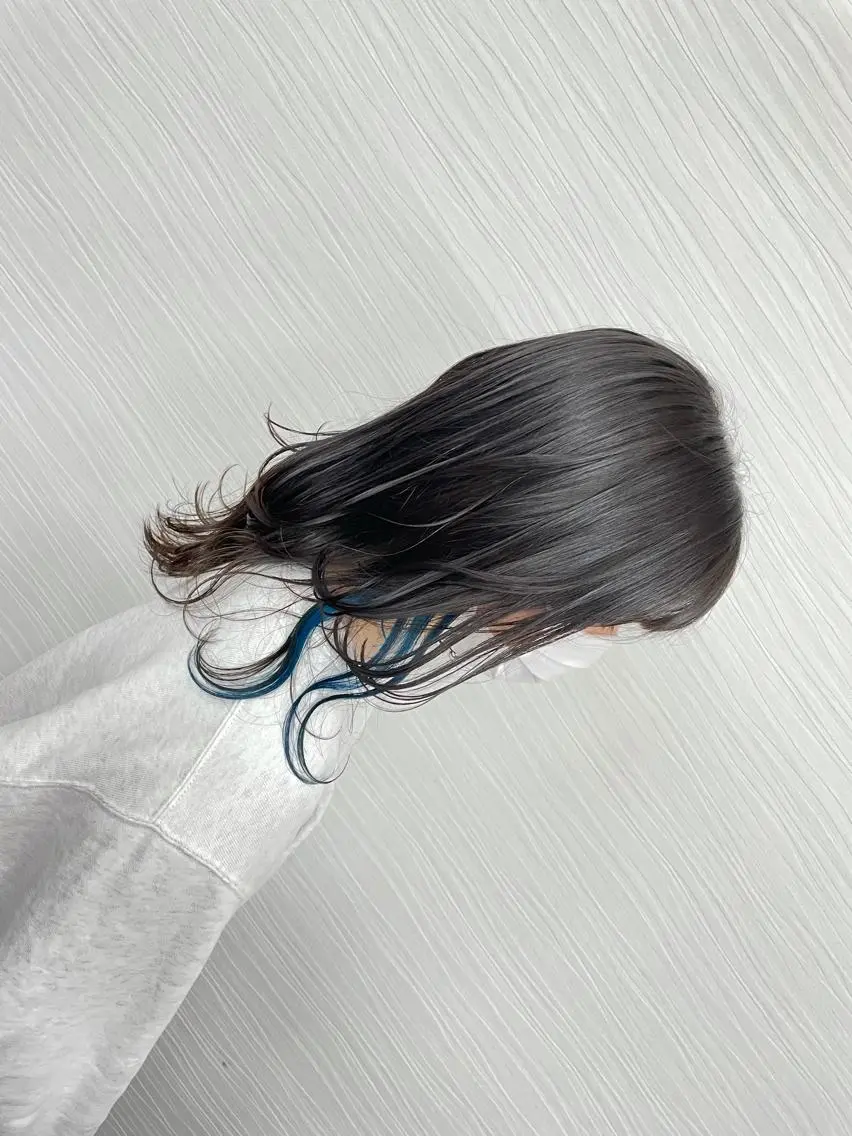 セミロング カラー ヘアカラー LaRmE Ayumi.のヘアスタイル