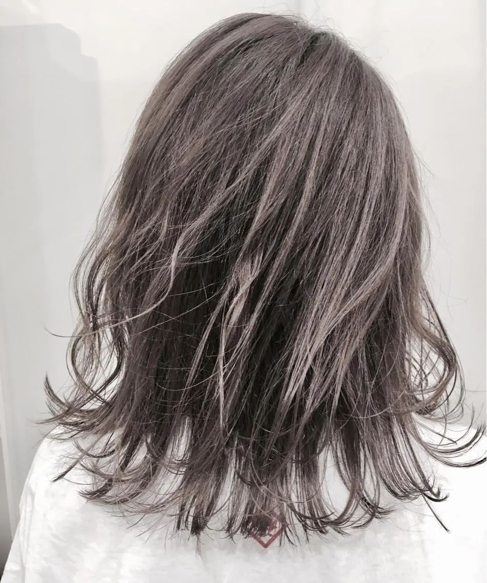 ショート ミディアム セミロング ロング カラー アッシュ アッシュグレー 山口 悟のヘアスタイル