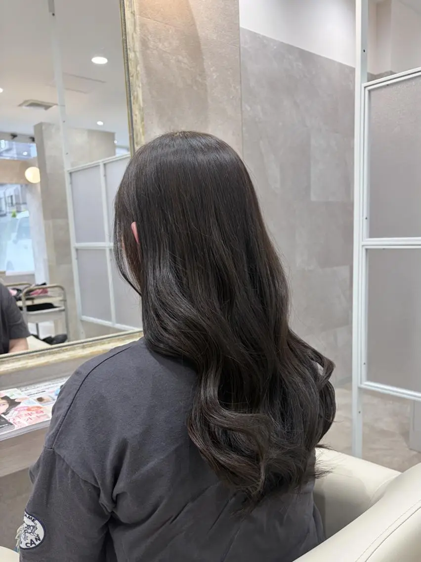 カラー ロング ツートーンカラー 韓国ヘアケアブリーチ 莉奈のヘアスタイル