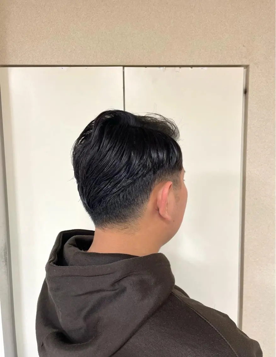 ミディアム ヘアアレンジ メンズ ミディアムパーマ アップバング フェードカット メンズハイライト メンズメッシュ カット 🔮メンズ縮毛矯正 メンズパーマ💎竹永のヘアスタイル