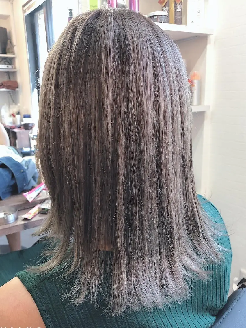 セミロング 100%高級人毛使用 LANIUMEDAのヘアスタイル