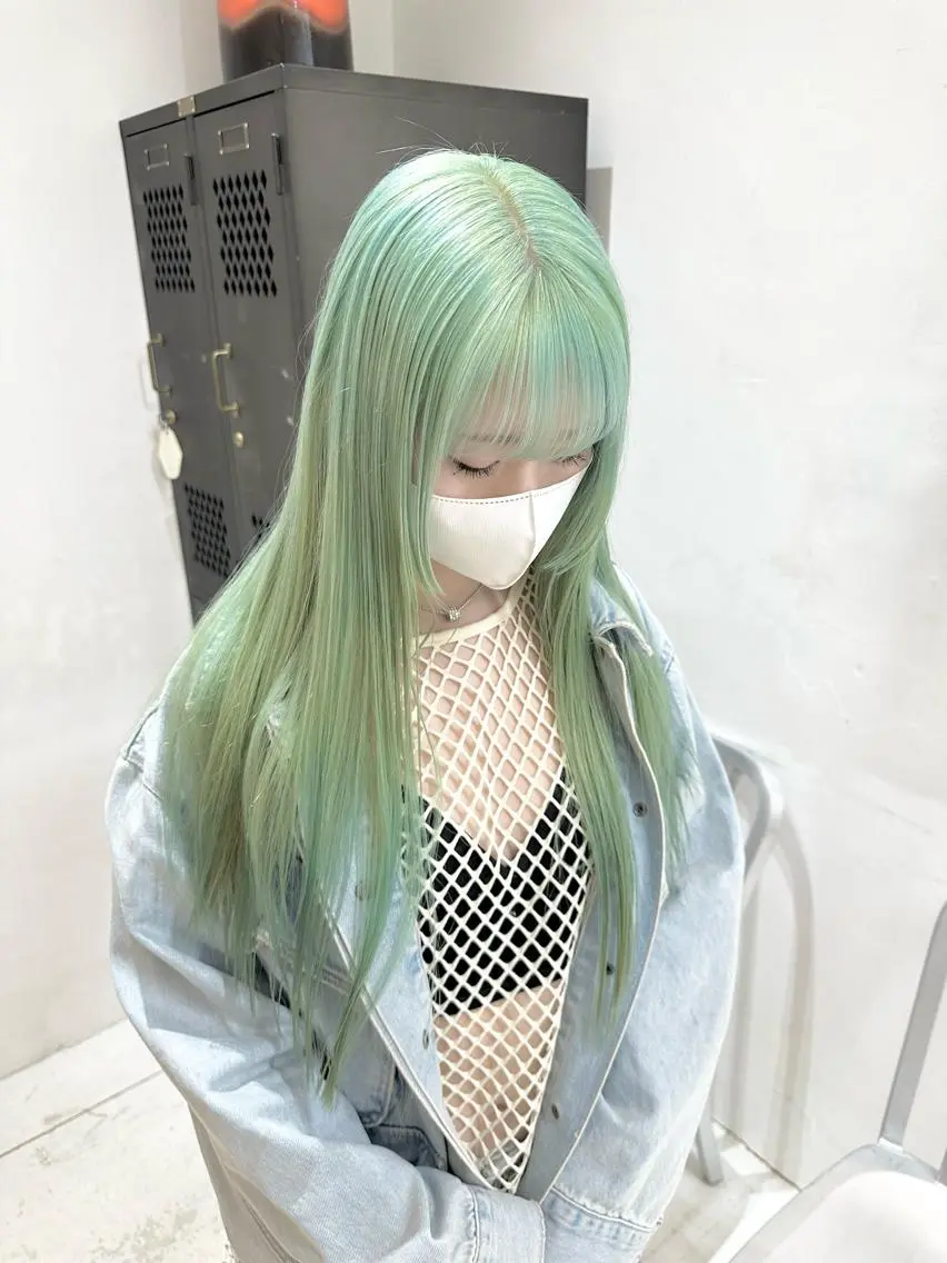 ロング カラー ヘアカラー トリートメント kai .のヘアスタイル