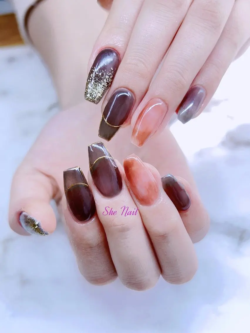 ネイル 持ち込み ニュアンスネイル ハンドネイル ISA_ BELLAのネイルデザイン