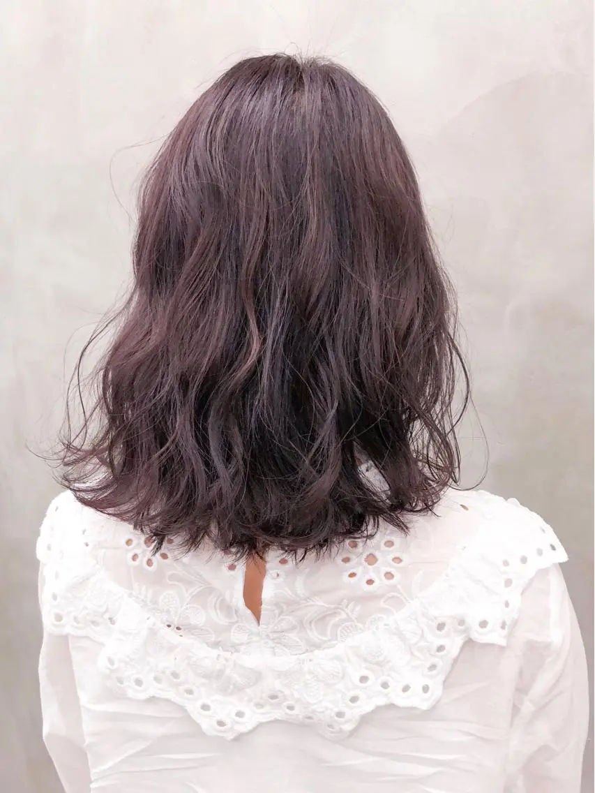カラー バイオレットカラー ショート・ボブ 徳竹淳一のヘアスタイル