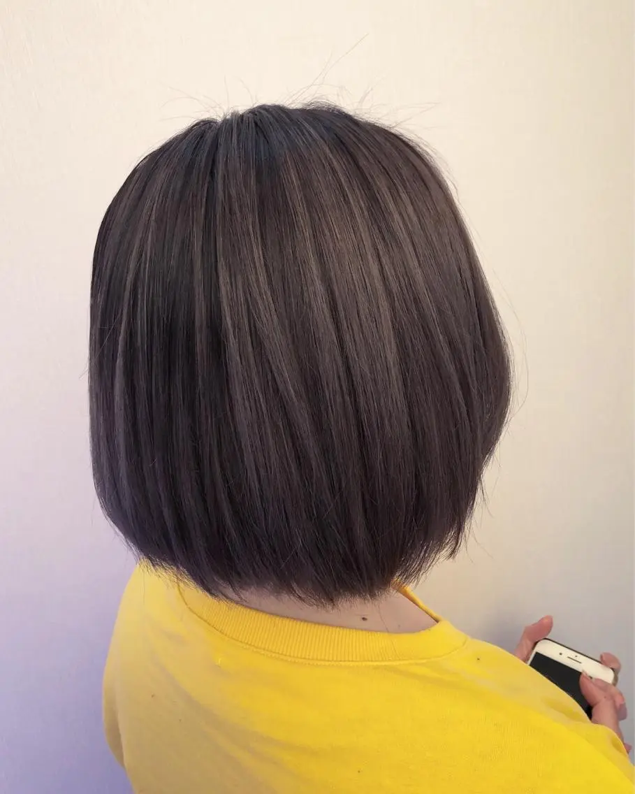 ショート カラー グラデーションカラー ボブ 白井 つづりのヘアスタイル