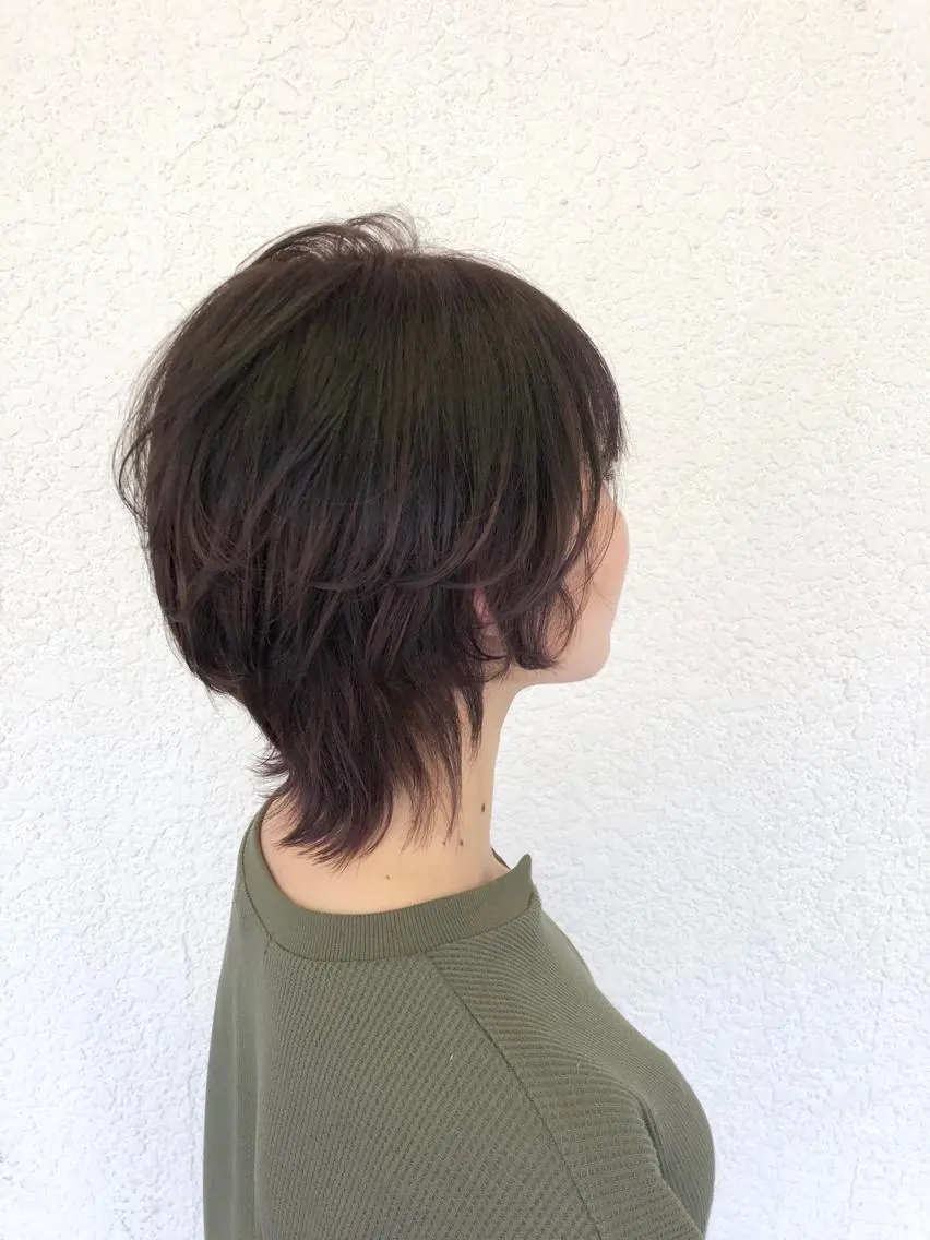 ショート カラー ウルフカット 髪質改善で 憧れの潤艶美髪にのヘアスタイル