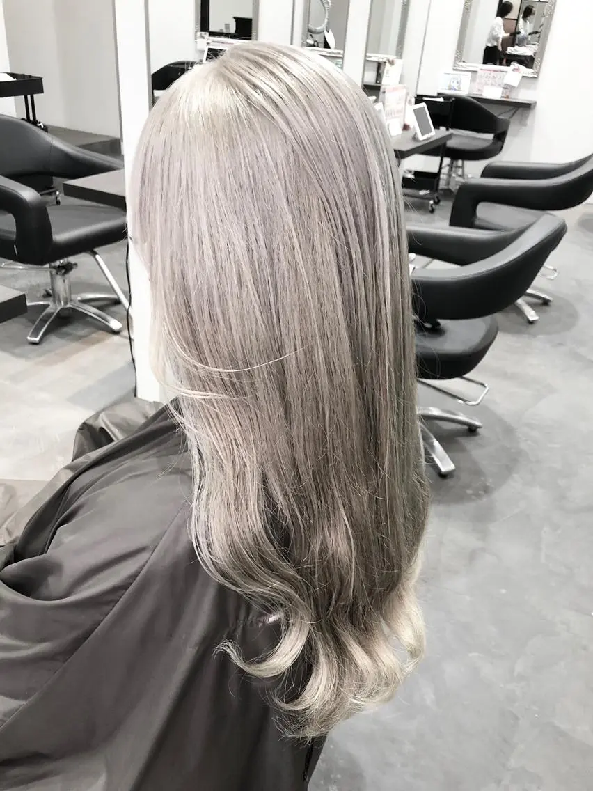 ロング LOOP hairのヘアスタイル