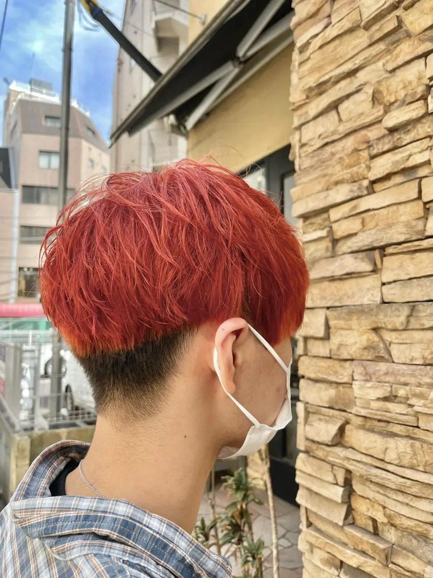 ショート カラー メンズ メンズブリーチ メンズ韓国風 ブリーチ オレンジ 韓国風ヘア 村山 かほのヘアスタイル