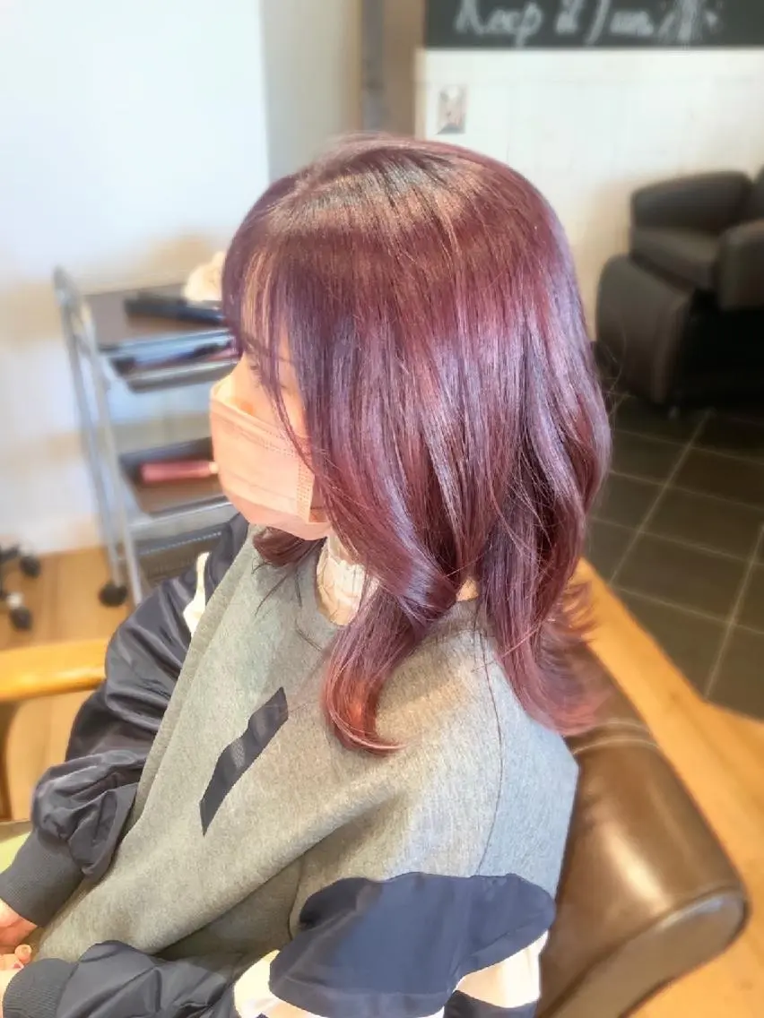 カラー ブリーチ ピンクカラー バイオレットカラー ヘアカラー トリートメント 堀 望美のヘアスタイル