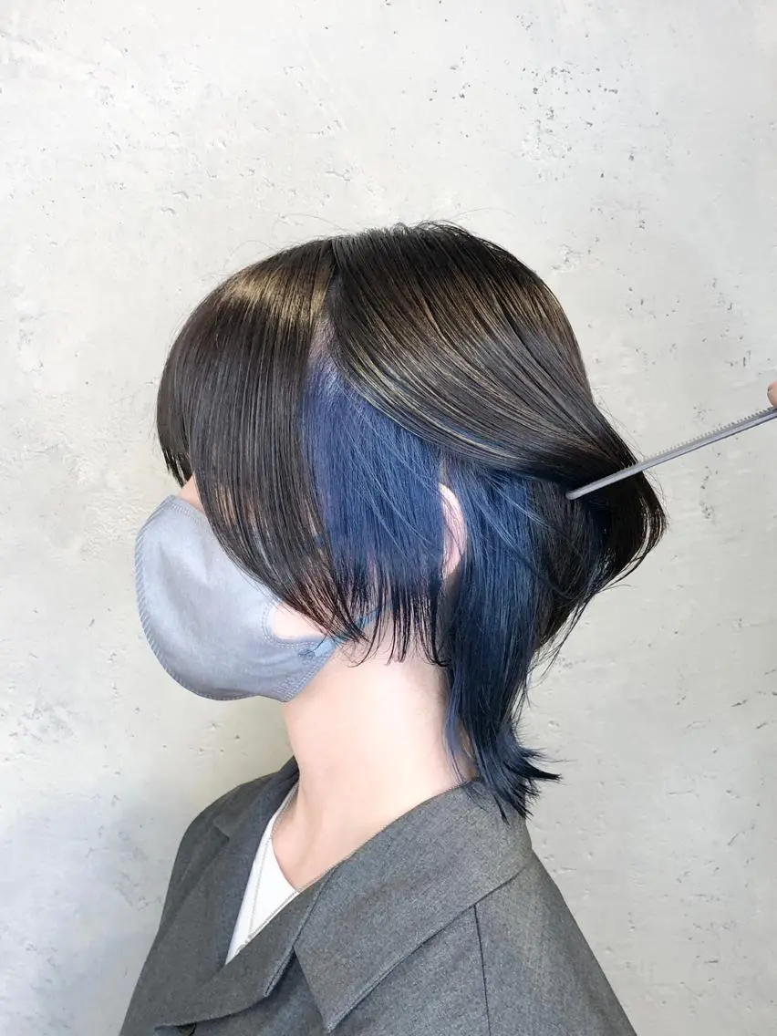 ショート カラー ヘアアレンジ ブルーカラー インナーカラー ウルフカット カット ヘアカラー トリートメント ｲﾝﾅｰｶﾗｰ屋さん 🫧伊藤拓実のヘアスタイル