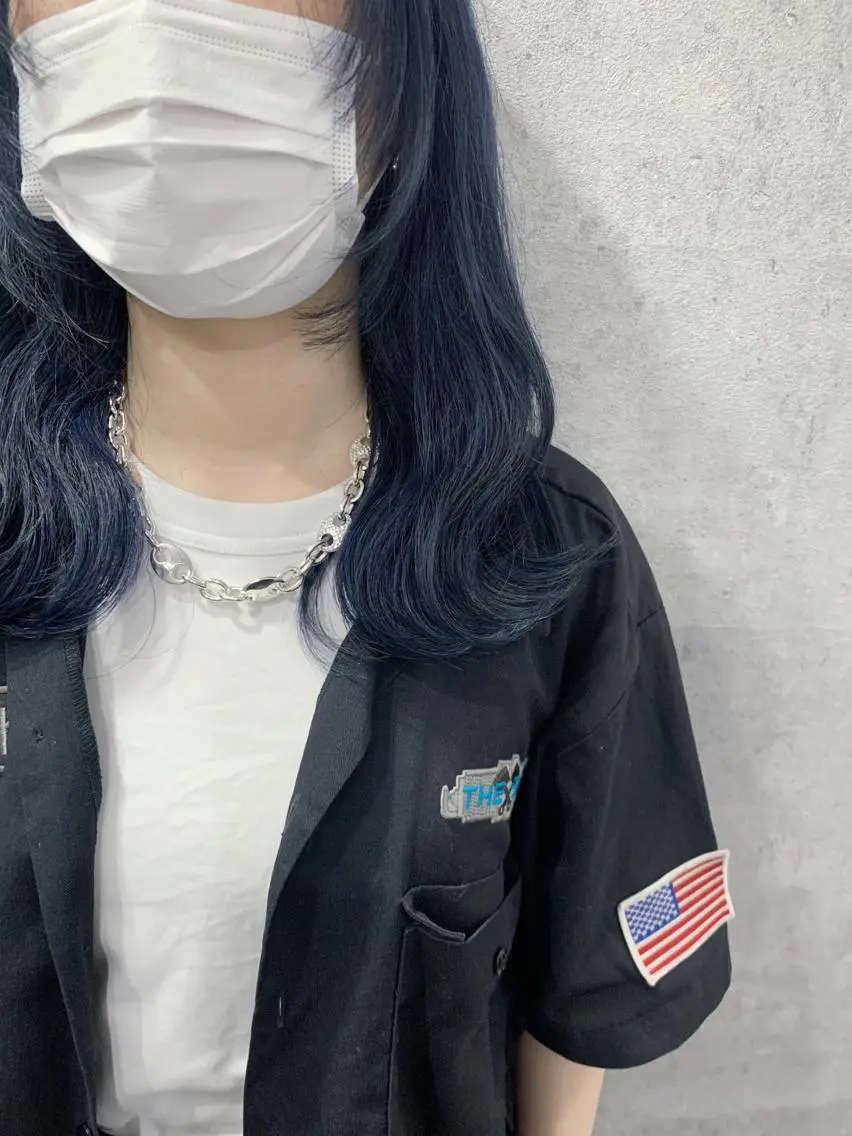 ロング カラー ブリーチ ブルーカラー ネイビーカラー レイヤーカット _WHITE 天神店 YUMEKA🐻のヘアスタイル