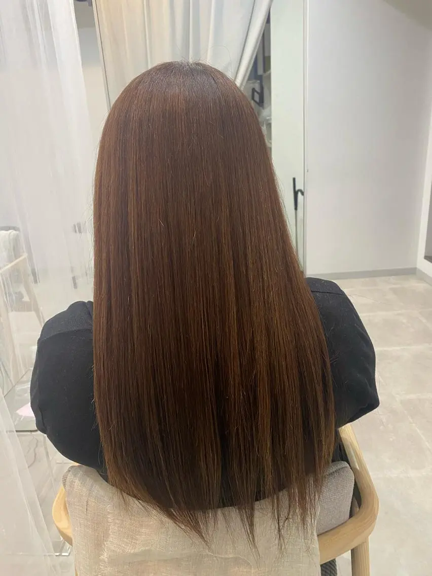 カラー 谷川 李奈のヘアスタイル