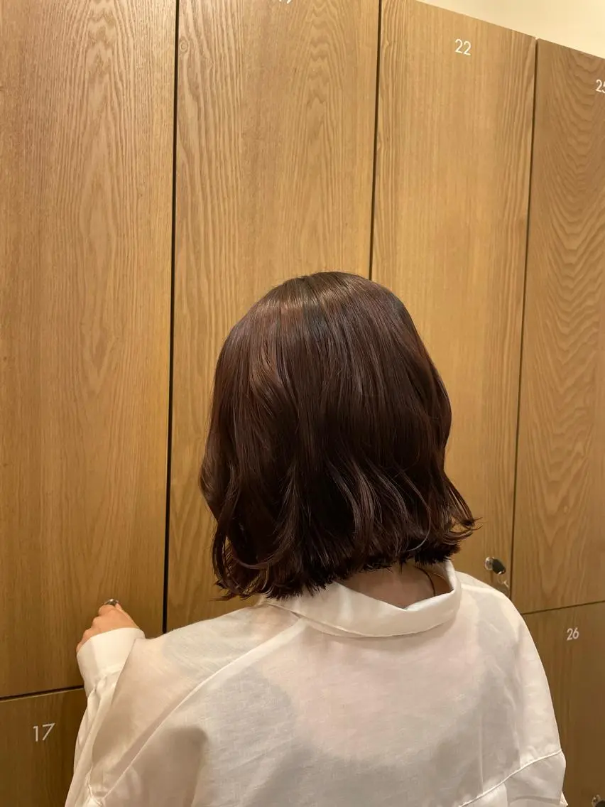 ミディアム ピンクブラウン 櫻間 彩心のヘアスタイル