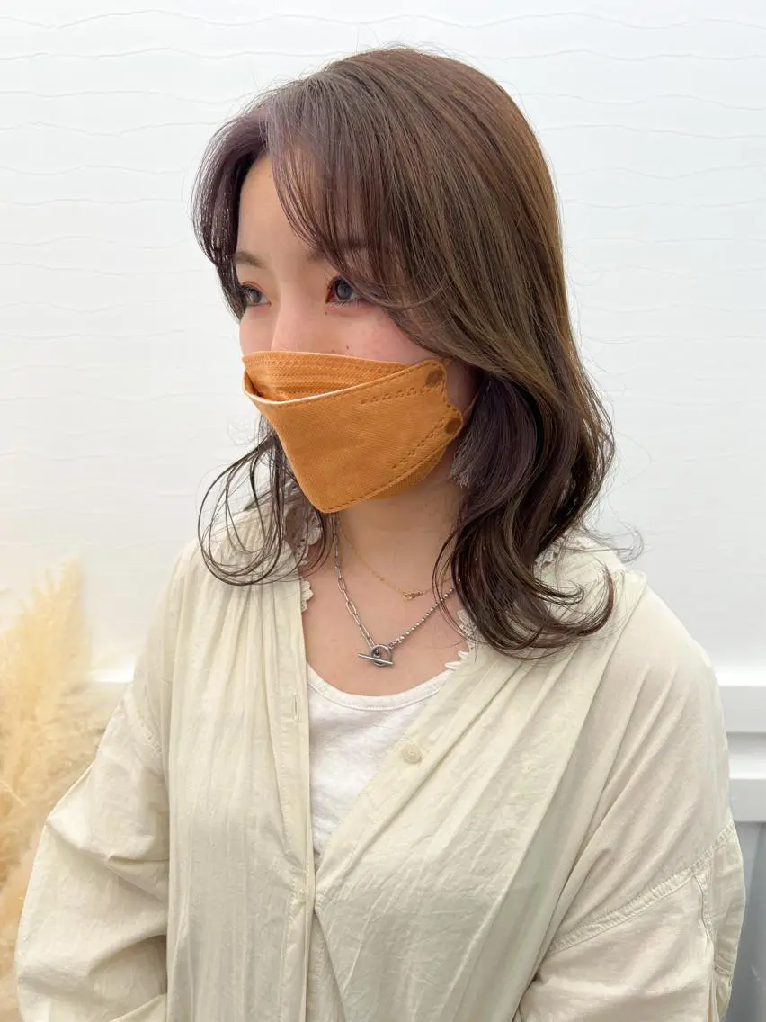 セミロング カラー ミストバング  フェイスフレーミング グレージュ ラベンダーカラー ラベンダーグレージュ YURAGI🤍 SAEのヘアスタイル