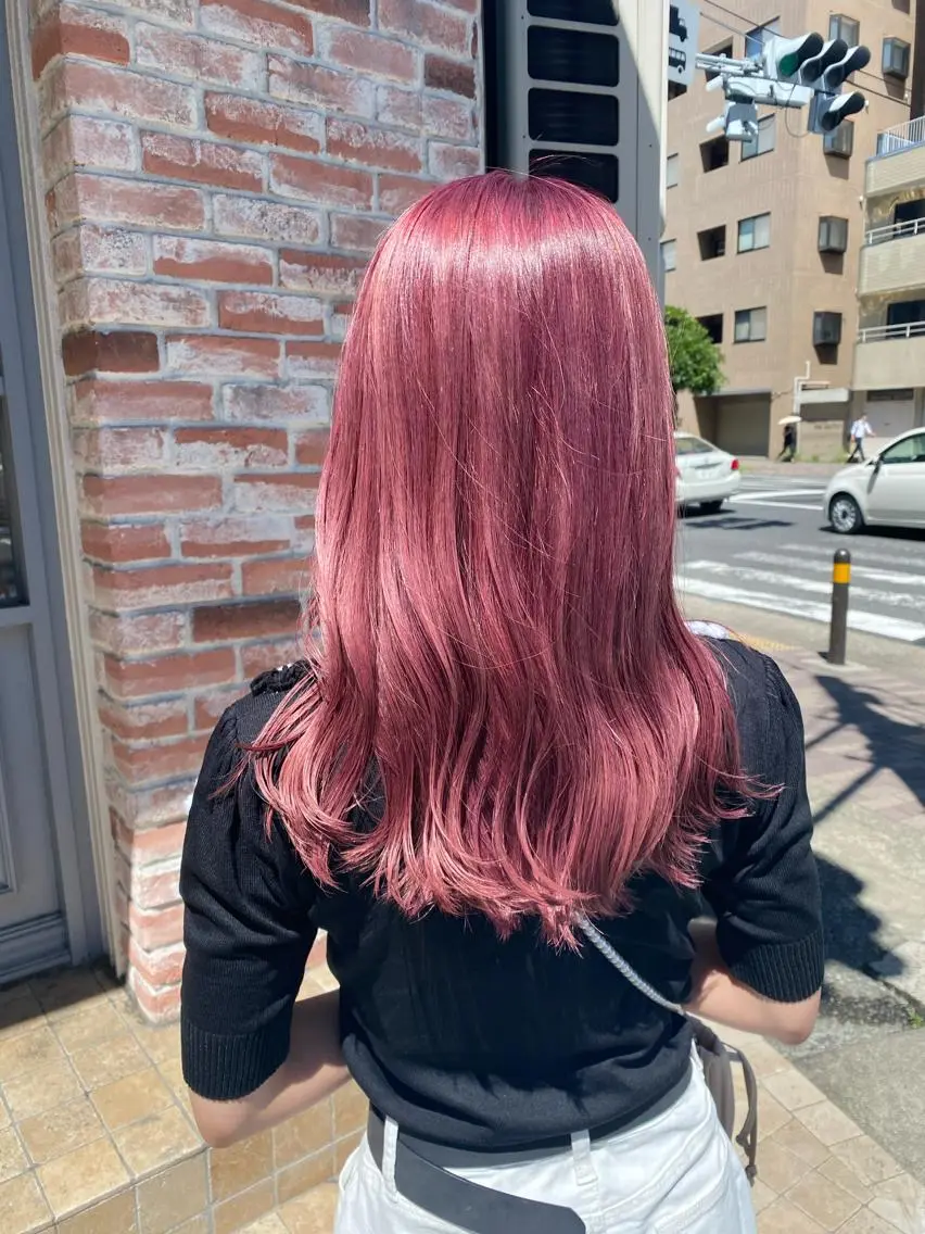 セミロング カラー ブリーチ ピンクカラー 関口 桃花🌷 暖色カラーのヘアスタイル