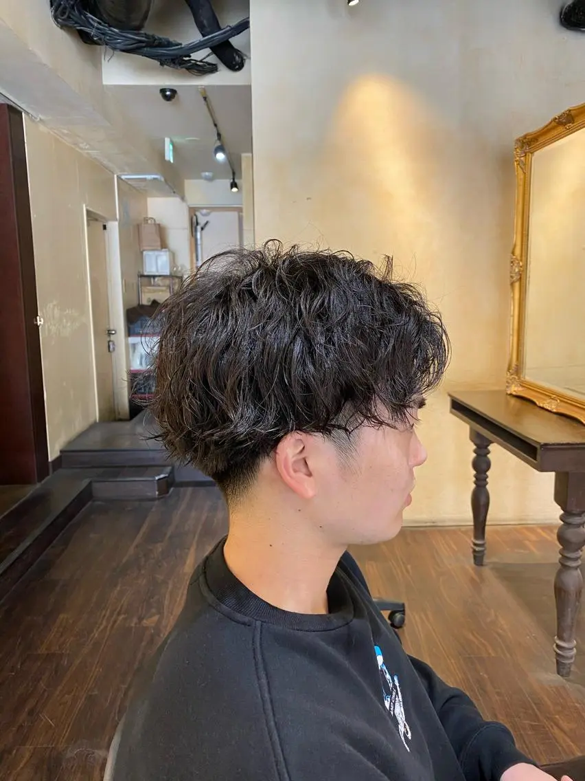パーマ メンズ メンズパーマ スパイラルパーマ 大阪メンズヘアのプロ 高橋 直希のヘアスタイル