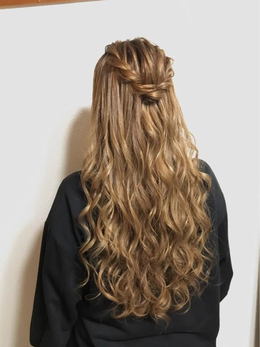 ロング ヘアアレンジ ハーフアップ ロング ヘアセット KANA カナのマツエク・マツパデザイン