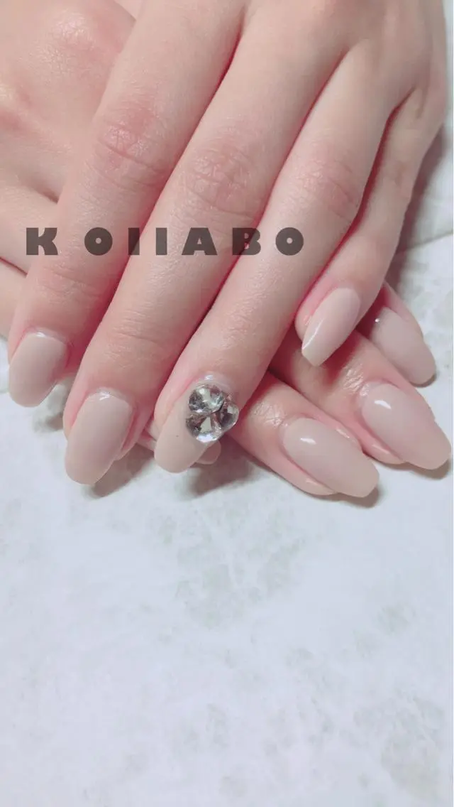 ネイル ホログラムネイル キラキラネイル ニュアンスネイル ピンク ストーンネイル KOLLABO nailのネイルデザイン