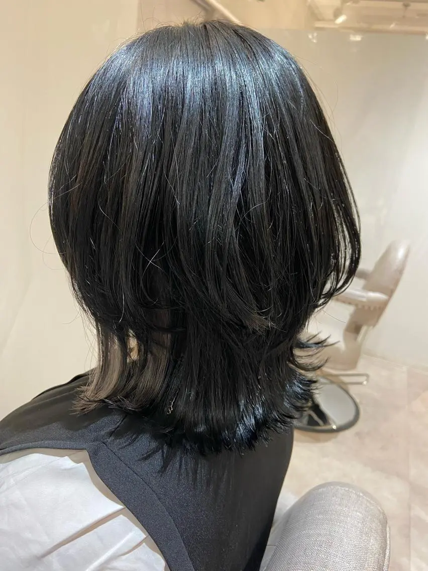 ミディアム カラー ウルフカット カット ヘアカラー トリートメント 透明感/レイヤー/ 姫カット Fukuのヘアスタイル